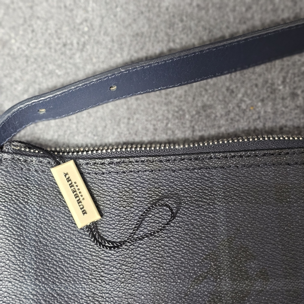 Burberry Dark Blue Pebbled Grained Leather Shoulder Bag Small Zip Top Minimalist - Picture 9 of 9